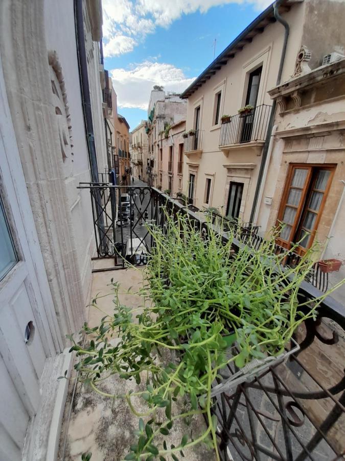 Ortigia Family House Apartment Syracuse Bagian luar foto