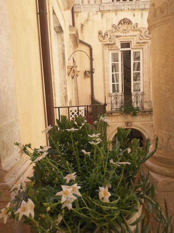 Ortigia Family House Apartment Syracuse Bagian luar foto